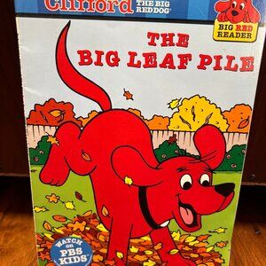Clifford - The Big Leaf Pile